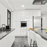 Apartament Noir Luxury Residences By Nomads