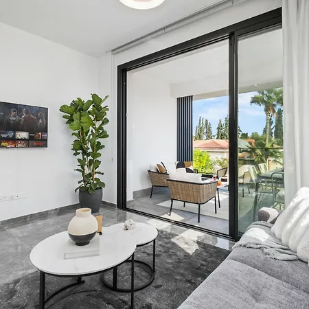 Apartment Noir Luxury Residences By Nomads