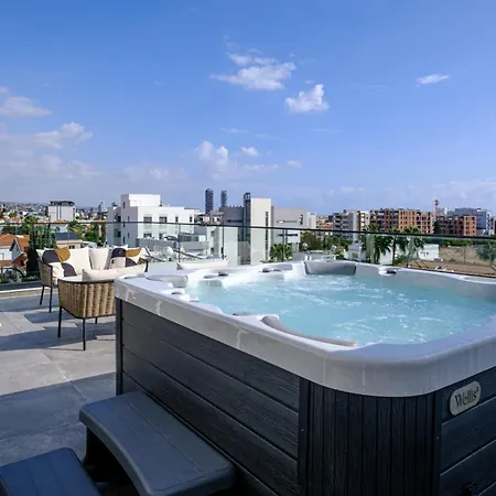 Noir Luxury Residences By Nomads 利马索尔